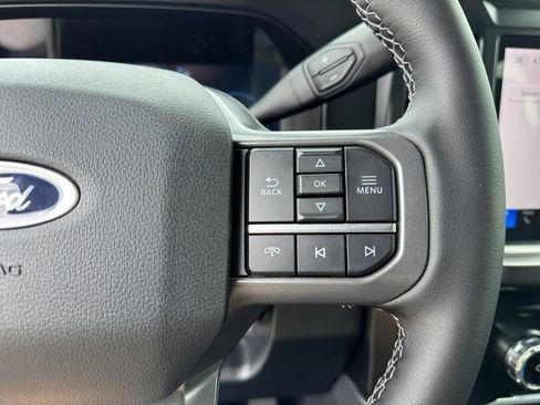 New 2026 Ford F250 Lariat w/ Black Appearance Package image 27