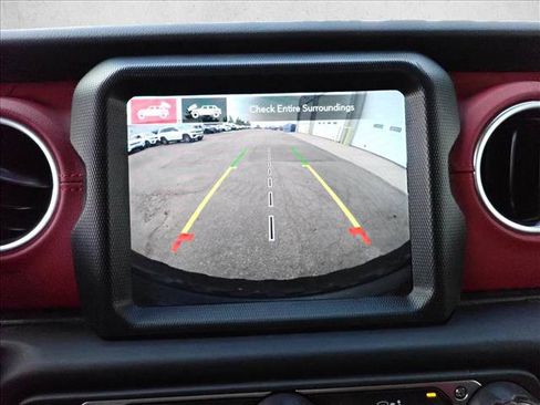 Used 2023 Jeep Wrangler Unlimited Rubicon 4xe AWD/4WD image 19