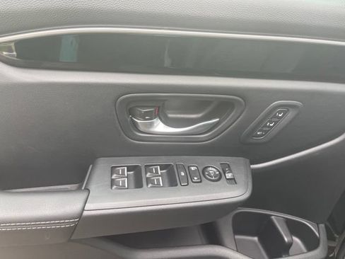 Used 2025 Honda Pilot EX-L image 14