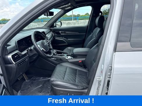 Used 2023 Kia Telluride SX Prestige X-Pro AWD/4WD image 2