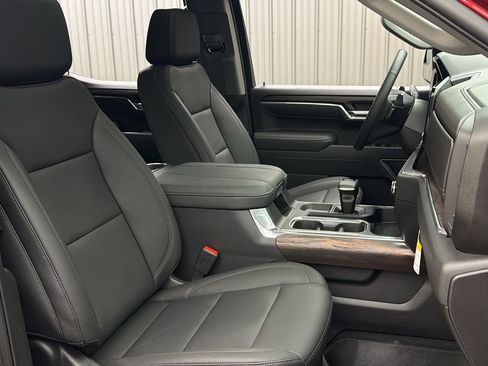 Used 2026 GMC Sierra 1500 SLT w/ SLT Convenience Package AWD/4WD image 41