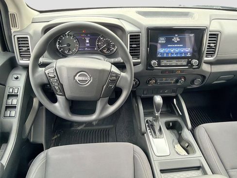 Used 2023 Nissan Frontier SV image 20