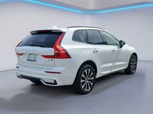 Used 2025 Volvo XC60 B5 Plus AWD/4WD image 4
