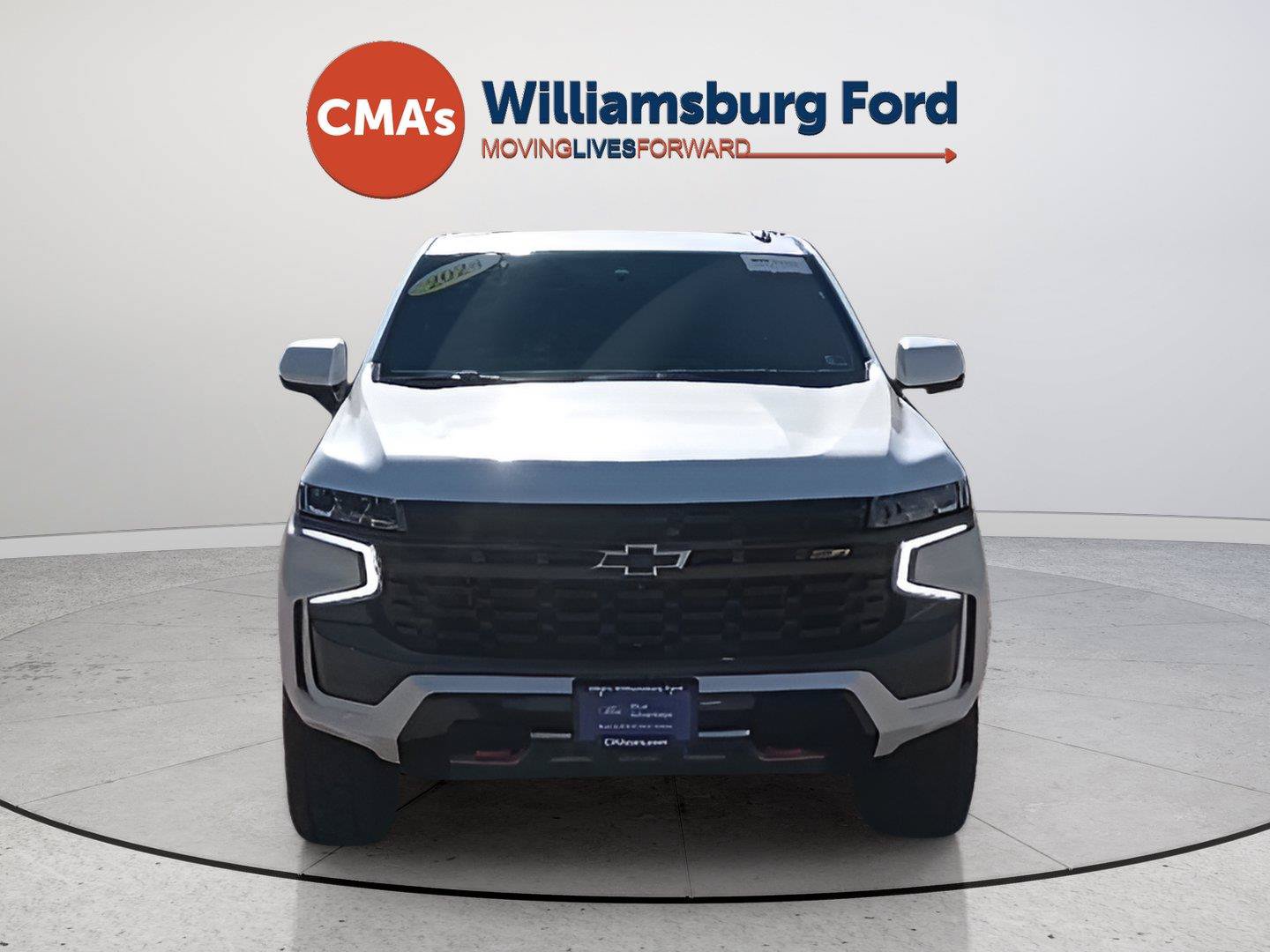 Used 2024 Chevrolet Suburban Z71 w/ Luxury Package AWD/4WD image 8