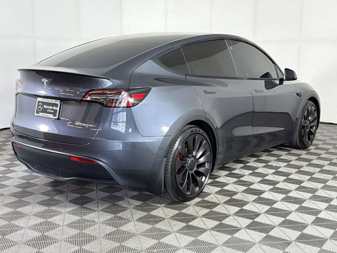 Used 2021 Tesla Model Y Performance AWD/4WD image 9