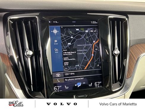 Used 2022 Volvo S60 B5 Momentum w/ Premium Package image 18