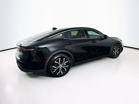 Used 2023 Toyota Crown XLE image 10