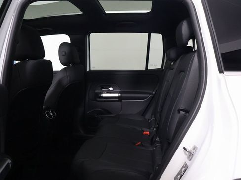 New 2026 Mercedes-Benz GLB 250 image 6