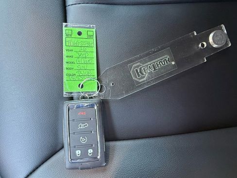 New 2026 Jeep Grand Cherokee L Limited w/ Limited Altitude Package image 39