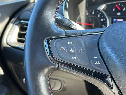 Used 2022 Chevrolet Equinox RS image 13