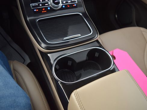 Used 2021 Lincoln Nautilus Reserve image 17