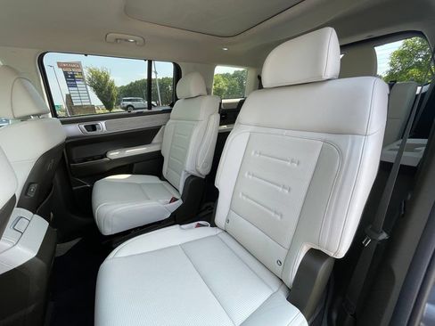 Used 2025 Hyundai Santa Fe Calligraphy FWD image 27
