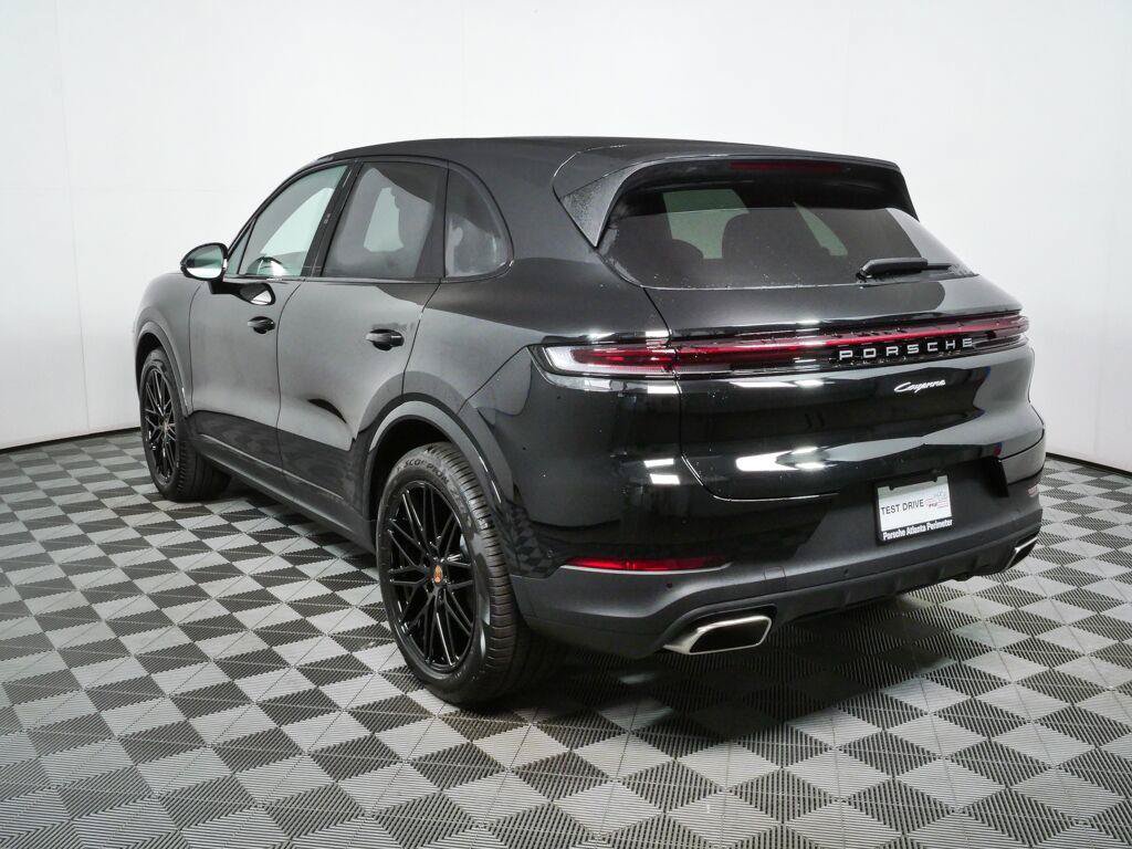 New 2026 Porsche Cayenne AWD/4WD image 3