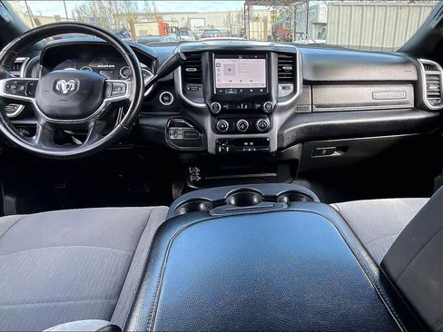 Used 2024 RAM 2500 Big Horn AWD/4WD image 14