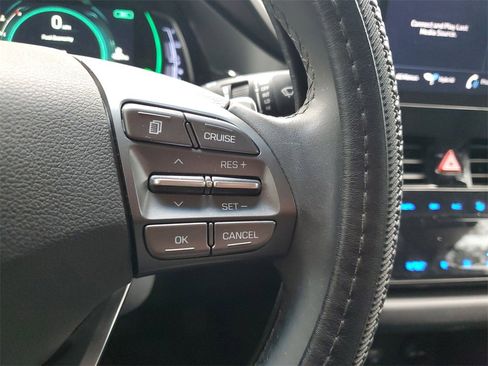 Used 2021 Hyundai Ioniq SE image 21