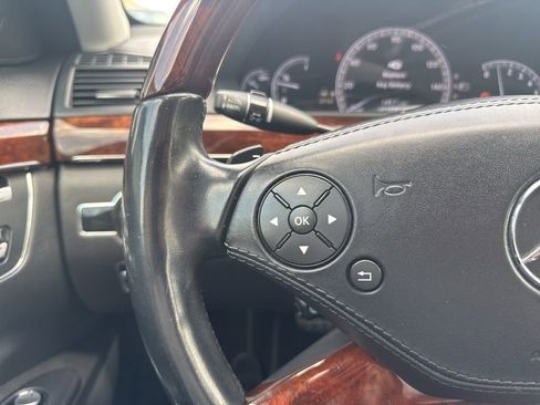 Used 2013 Mercedes-Benz S 550 4MATIC image 17