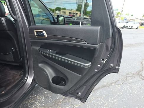Used 2016 Jeep Grand Cherokee Limited AWD/4WD image 41