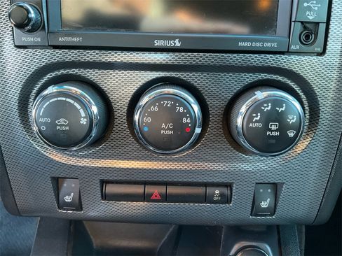 Used 2013 Dodge Challenger R/T image 20