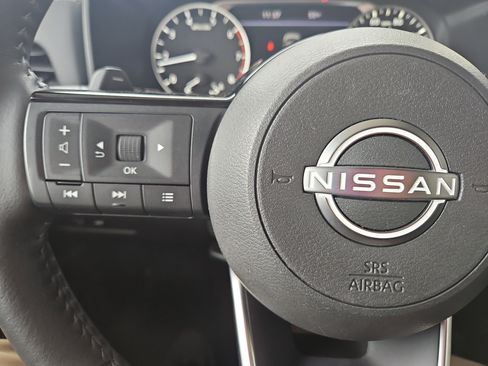 Used 2023 Nissan Rogue SL w/ SL Premium Package AWD/4WD image 23