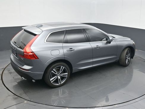 Used 2019 Volvo XC60 T6 Momentum w/ Multimedia Package image 44