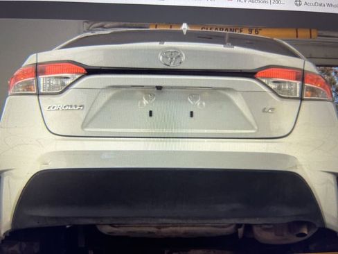 Used 2025 Toyota Corolla LE image 7