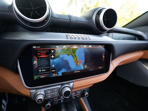 Used 2023 Ferrari Portofino M RWD image 78