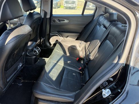 Used 2017 Alfa Romeo Giulia Ti w/ Leather Package image 12