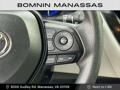 Used 2022 Toyota Corolla LE image 15