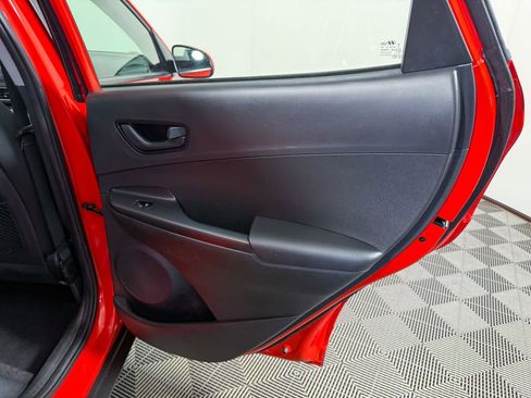 Used 2020 Hyundai Kona SE image 42