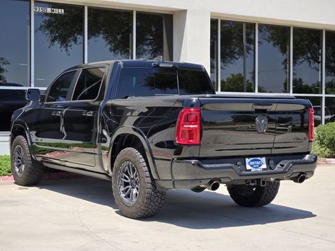 Used 2025 RAM 1500 Limited AWD/4WD image 5