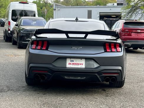 Used 2024 Ford Mustang GT Premium image 6