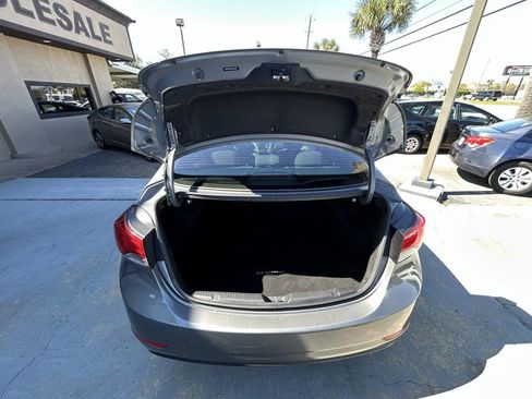 Used 2014 Hyundai Elantra SE w/ Option Group 02 image 9
