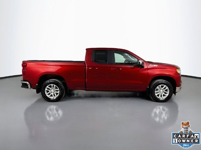 Used 2024 Chevrolet Silverado 1500 LT w/ Z71 Off-Road Package AWD/4WD image 13