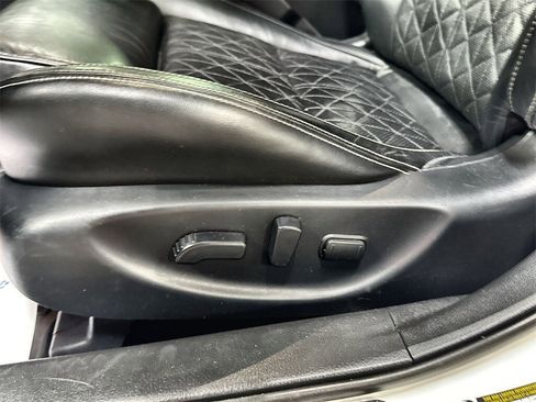 Used 2018 Nissan Maxima Platinum image 13