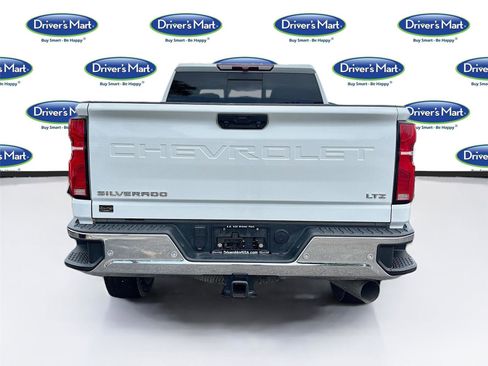 Used 2024 Chevrolet Silverado 2500 LTZ w/ LTZ Plus Package image 7