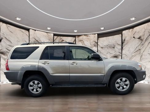 Used 2003 Toyota 4Runner SR5 RWD image 4