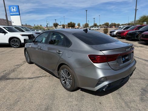 Used 2023 Kia Forte GT-Line w/ GT-Line Technology Package image 9