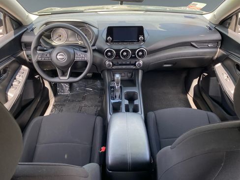 Used 2025 Nissan Sentra S FWD image 10