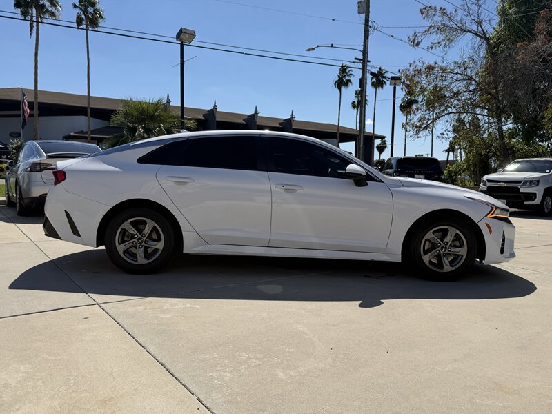Used 2022 Kia K5 LXS FWD image 6