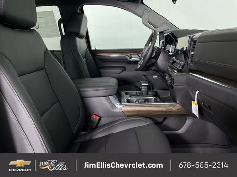 Used 2024 Chevrolet Silverado 1500 LT Trail Boss w/ LT Trail Boss Premium Package image 29