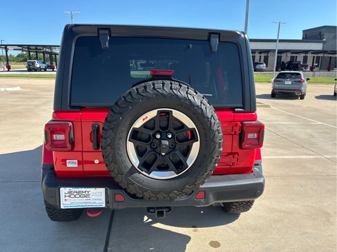 Used 2018 Jeep Wrangler Unlimited Rubicon AWD/4WD image 24