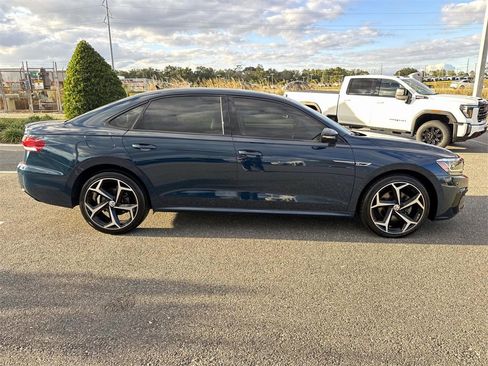 Used 2020 Volkswagen Passat 2.0T R-Line image 5