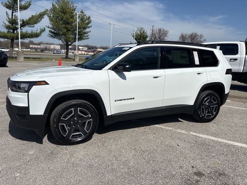 New 2026 Jeep Cherokee Limited AWD/4WD image 16
