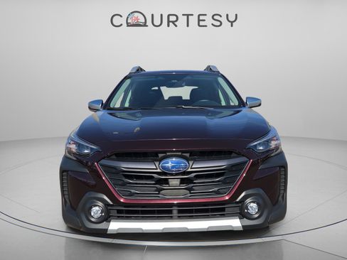Used 2025 Subaru Outback Touring XT w/ Popular Package #2 image 9