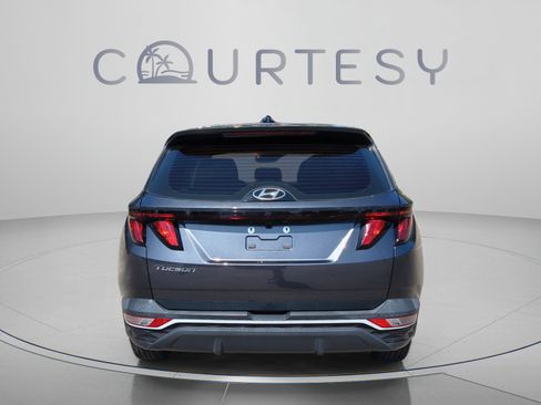 Certified 2024 Hyundai Tucson SE FWD image 4