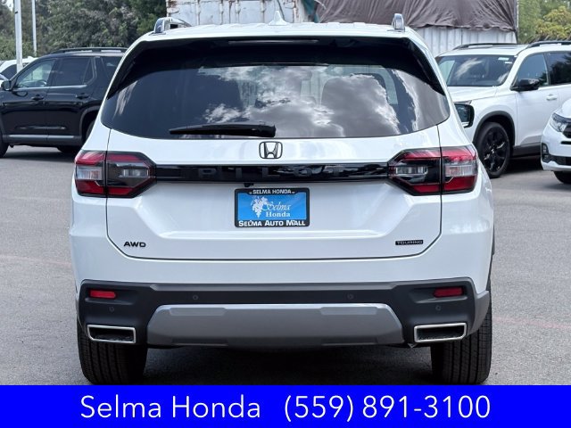 New 2026 Honda Pilot Touring image 5