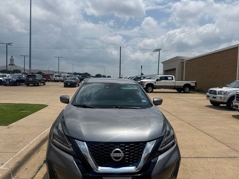 Used 2023 Nissan Murano S FWD image 2