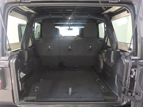 Used 2020 Jeep Wrangler Unlimited Rubicon AWD/4WD image 13