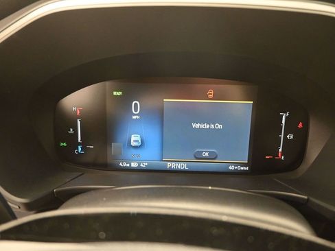 New 2025 Ford Escape SE image 31