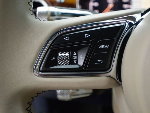 Used 2021 Bentley Continental GT image 31